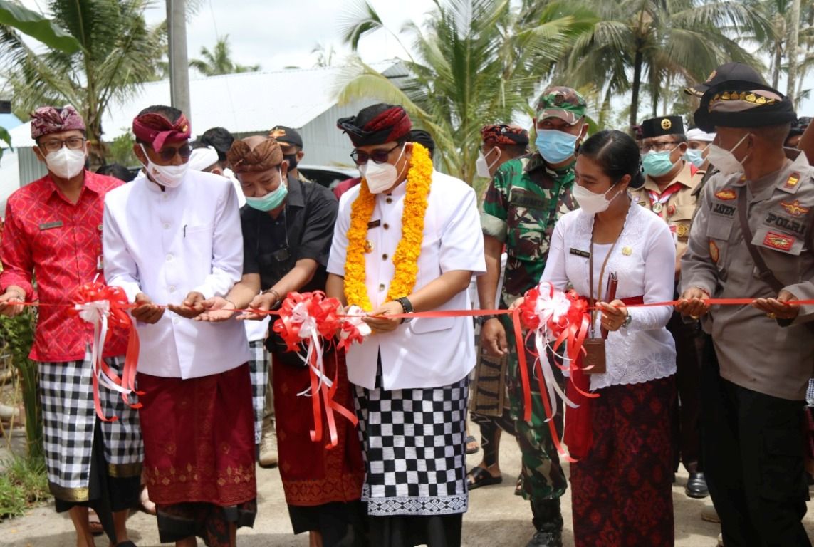 podiumnews.com-Sanjaya Resmikan TPS3R dan Launching Desa Digital Perean Kangin